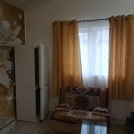 Eden Apartment *